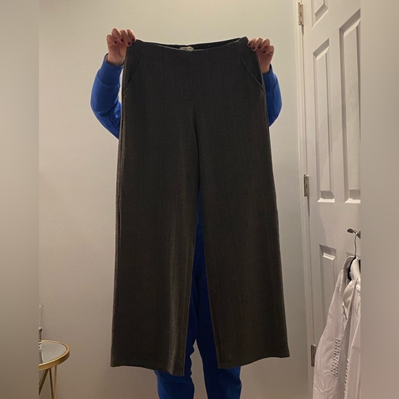 Max studio - Picture 1 of 1